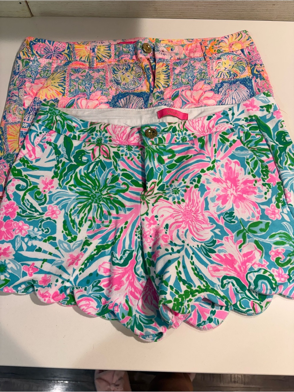 Lilly Pulitzer Pink, Green & Blue High Waist Scallop Hem Shorts 6